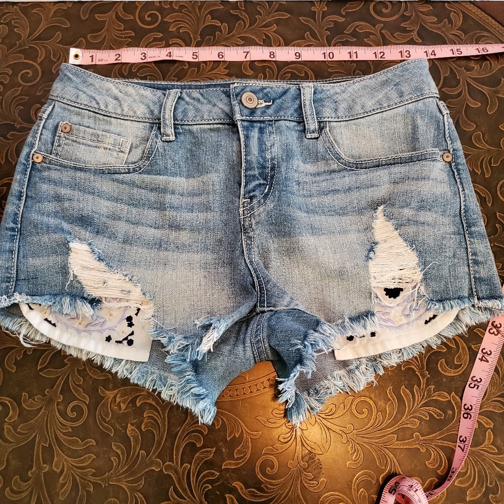 Harper Embroidery Pocket Distressed Short - Picture 7 of 10